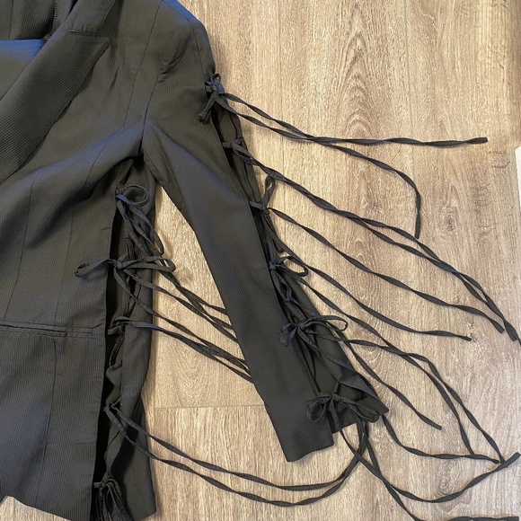 Alice McCall Black Lace Up Blazer Jacket - Picture 5 of 7